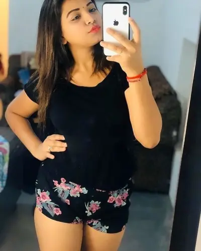 Pombhurna Escorts